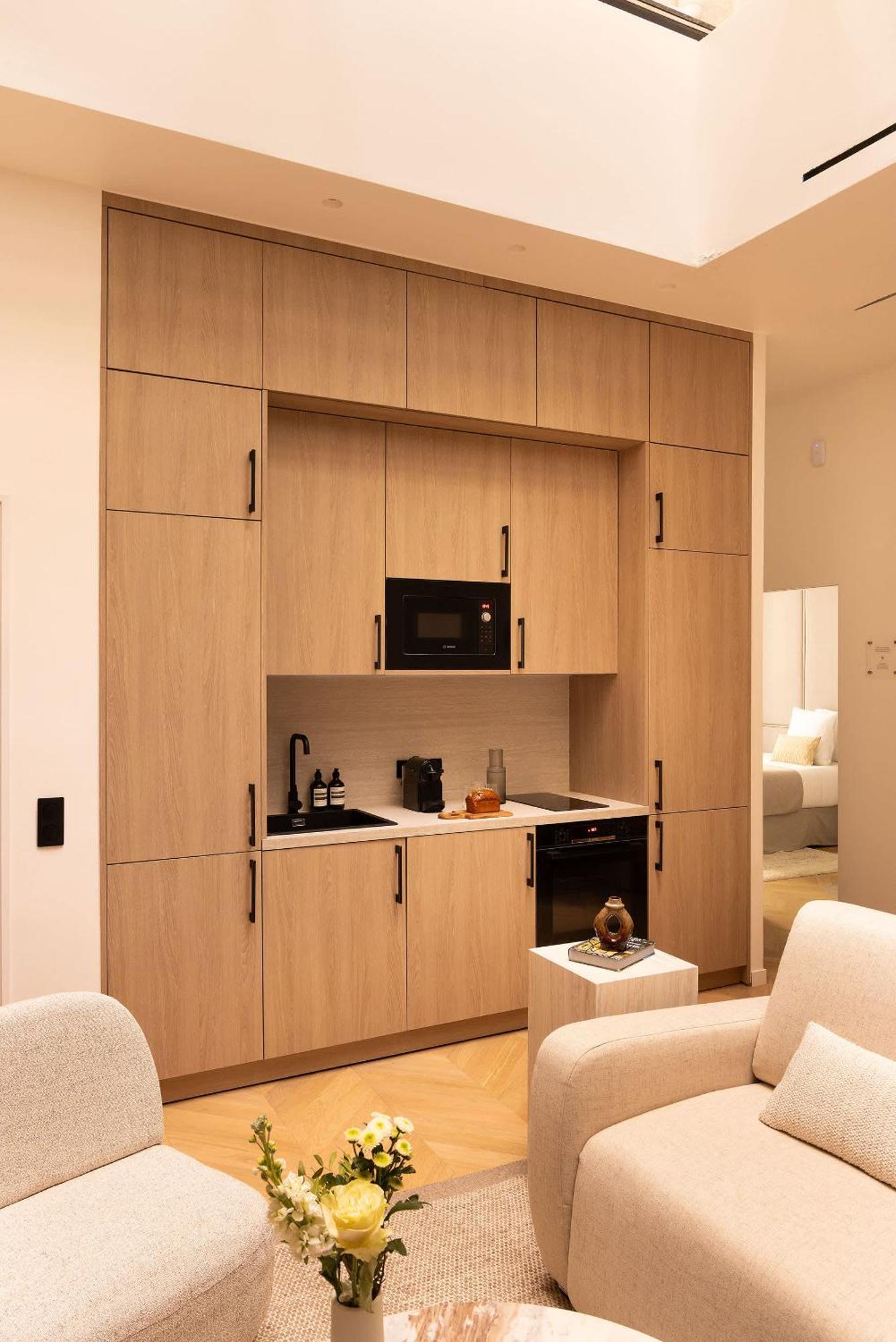 Elegant Apartment- 2br-6p- Le Marais Apartment