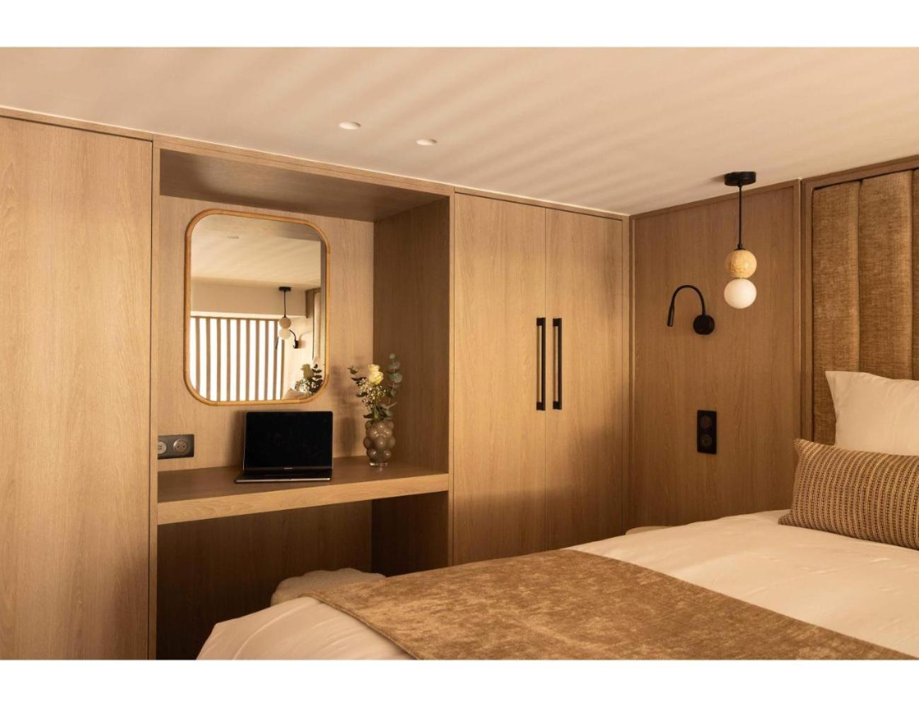 Elegant Apartment- 2br-6p- Le Marais Apartment Paris